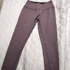 Beyond Yoga Leggings-Woven geometric print